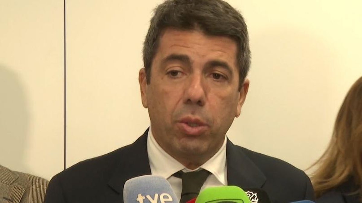 El presidente de la Generalitat, Carlos Mazón, duranet su viista a Castelló.