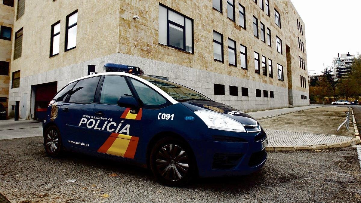 Condenado a diez años de prisión por violar a la hija del compatriota que le acogió