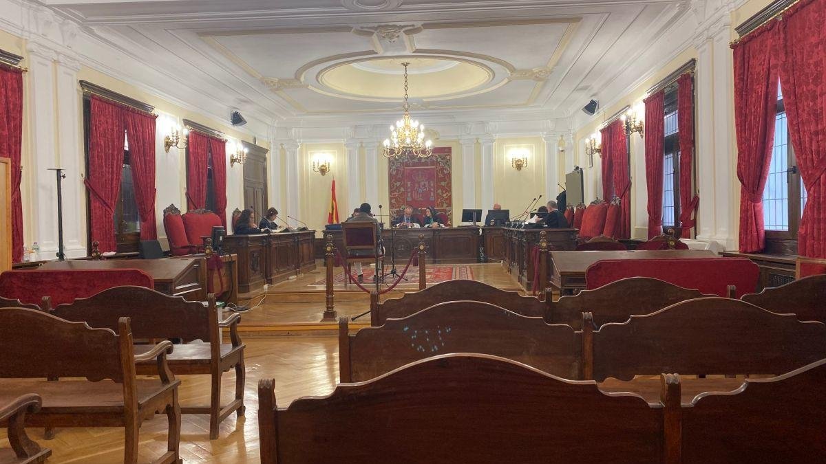 Un momento del juicio. M.Á.Z.