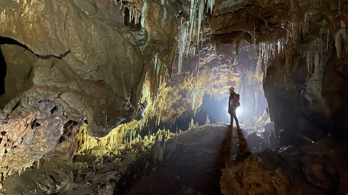 Una de las vistas que ofrece la nueva gruta de Valporquero, a unos 20 metros de la superficie.