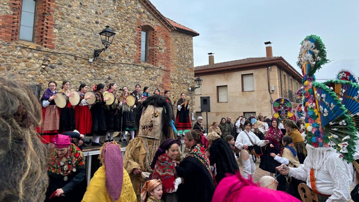 Carnaval de Llamas de la Ribera.
