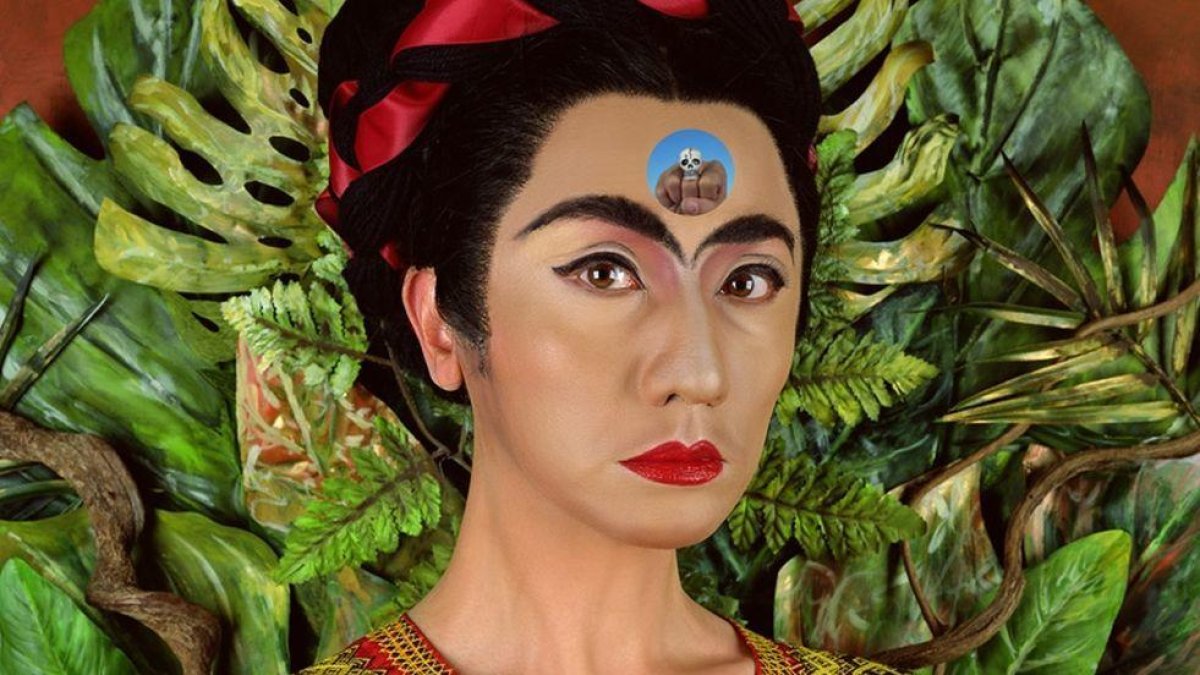 Yasumasa Morimura como Frida Kahlo.