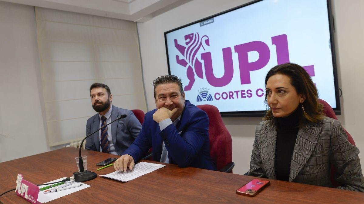 Luis Mariano Santos y Alicia Gallego, en una imagen de archivo en la sede de UPL.