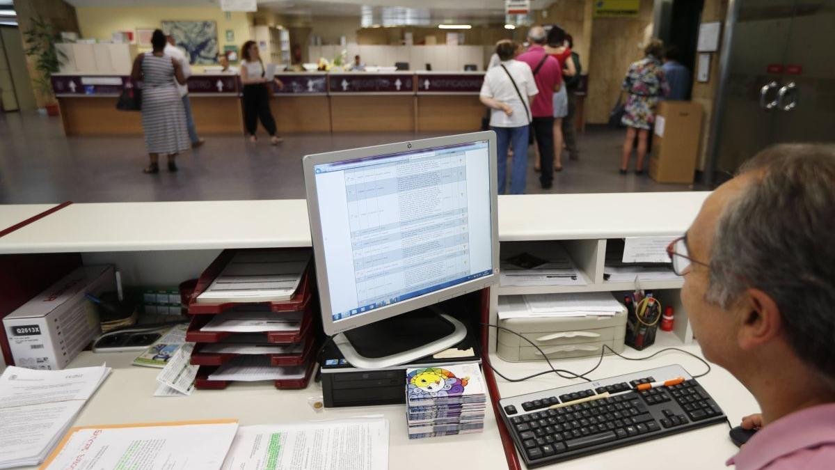 Dependencias del edificio consistorial de la calle Ordoño II.