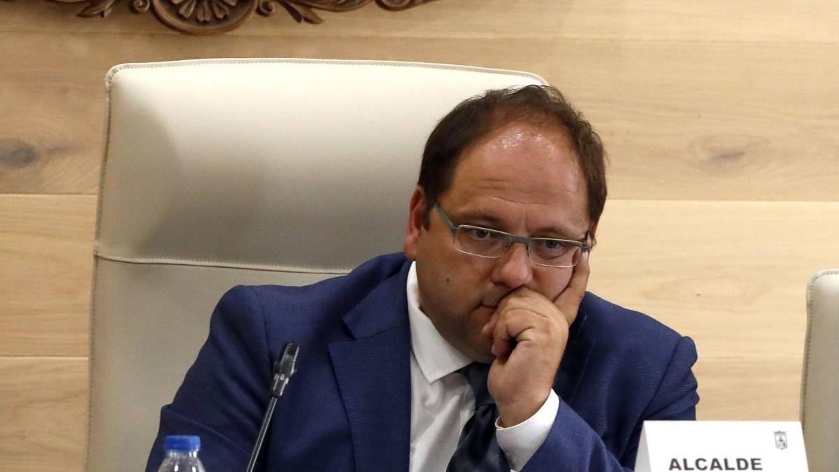El alcalde de La Bañeza, javier Carrera, en una imagen de archivo.