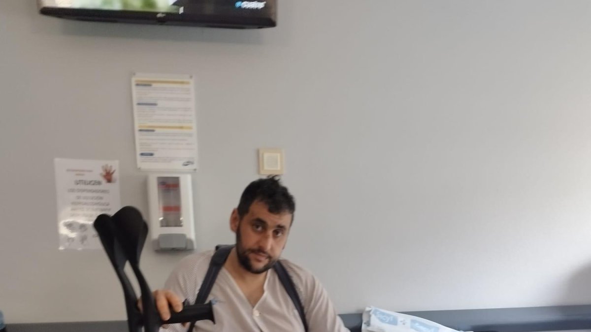 El minero David Álvarez, durante su estancia en el Hospital El Bierzo tras resultar herido en Cerredo