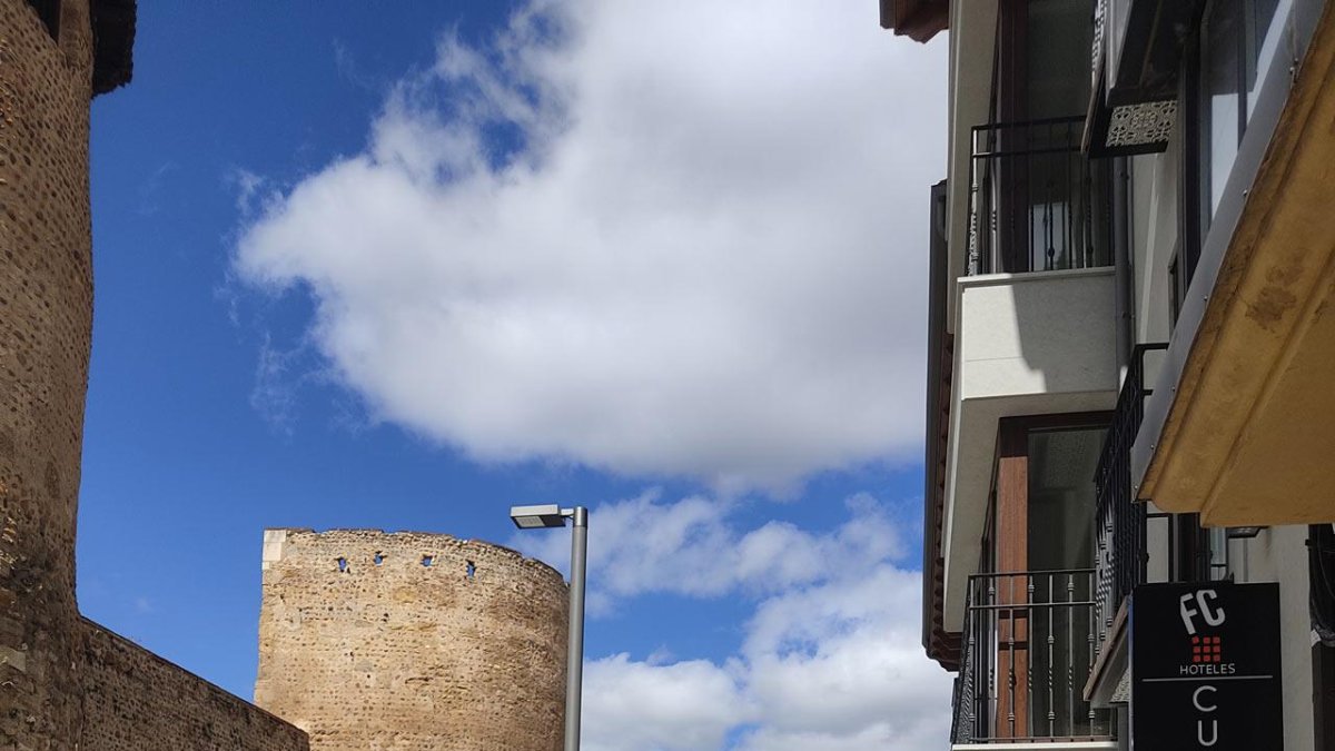 Vista de la fachada del nuevo hotel.