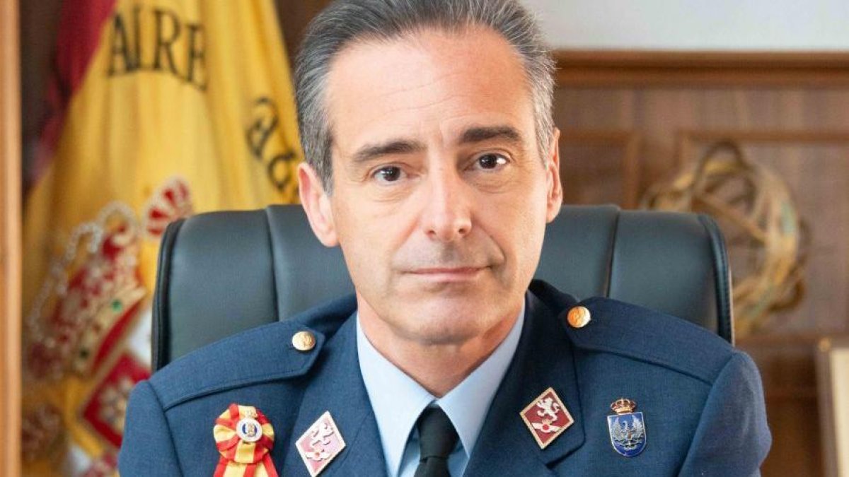 El coronel director de la academia, Ignacio de Dompablo.