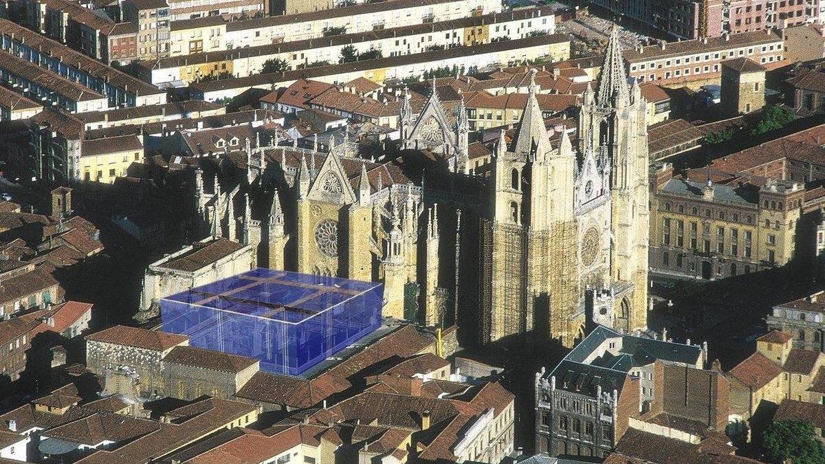 Cubo de cristal que se propuso para cerrar el claustro de la Catedral. 