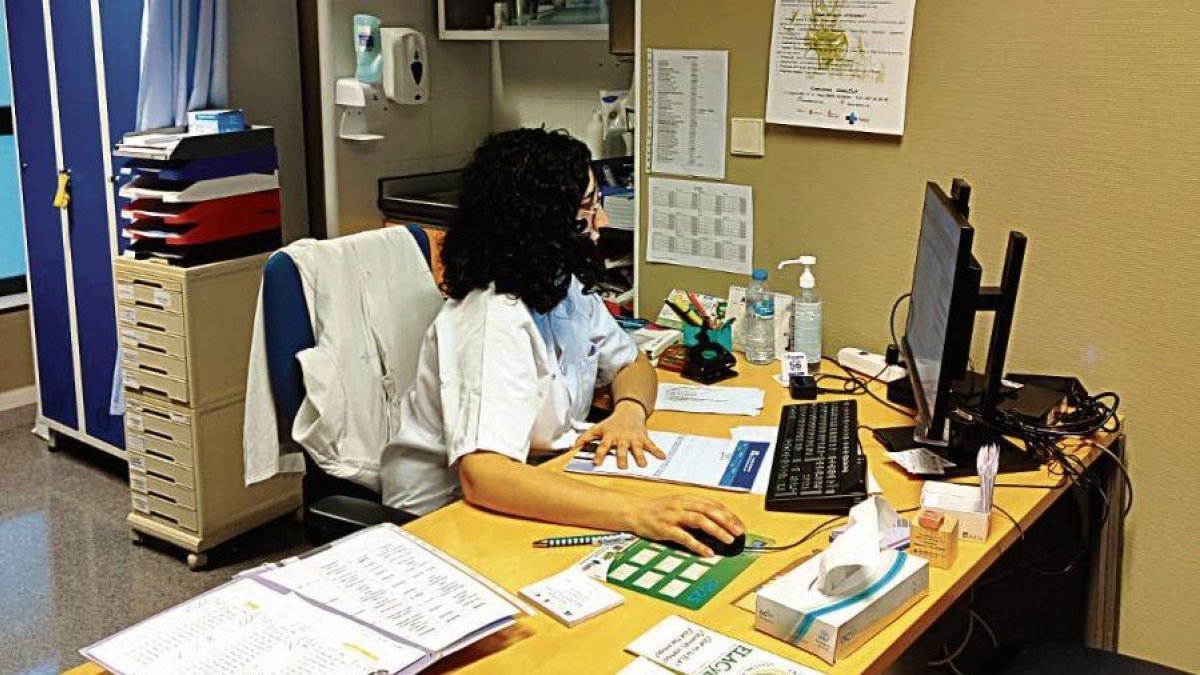 Una consulta especializada de Enfermería en el Hospital.