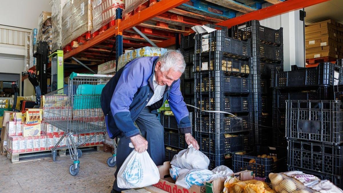 Banco de alimentos sin fruta fresca