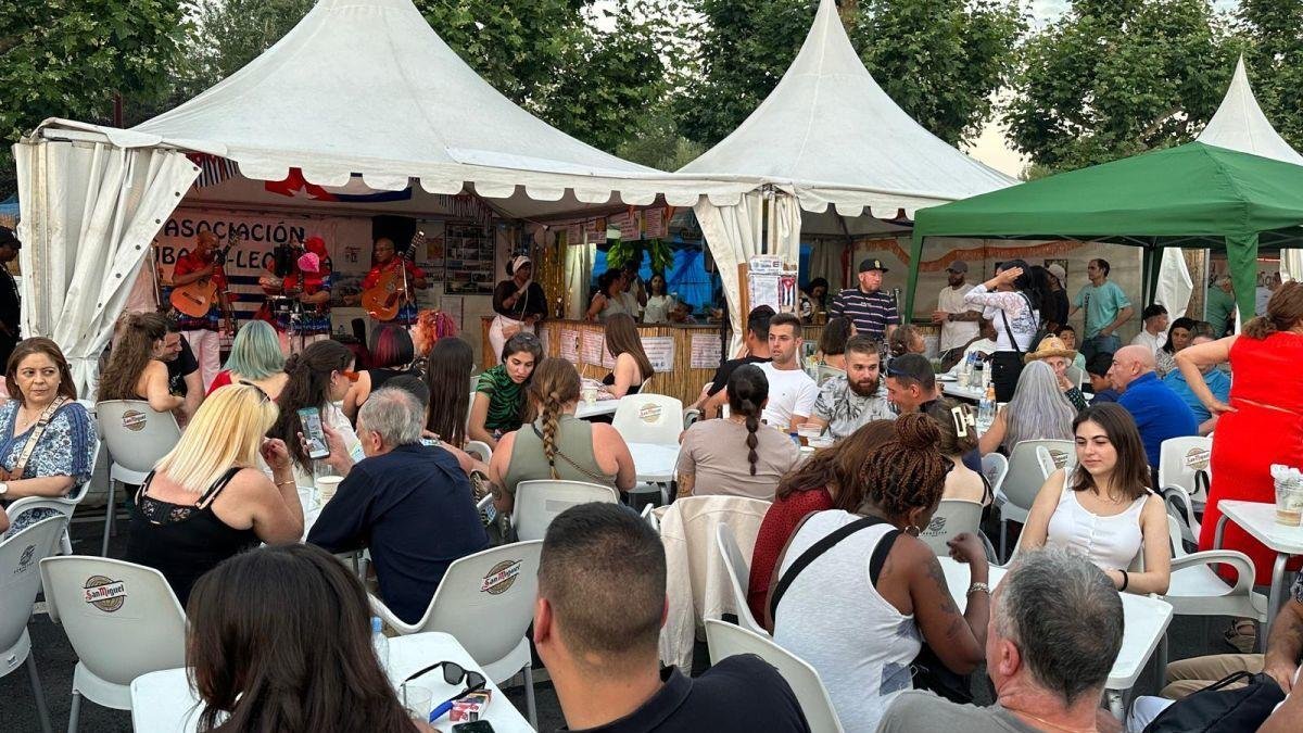 Los inmigrantes culpan al ayuntamiento de león de dejarles sin las carpas de san juan