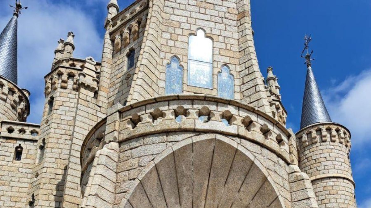 Turoperadores chinos visitan Astorga para conocer el Camino de Santiago
