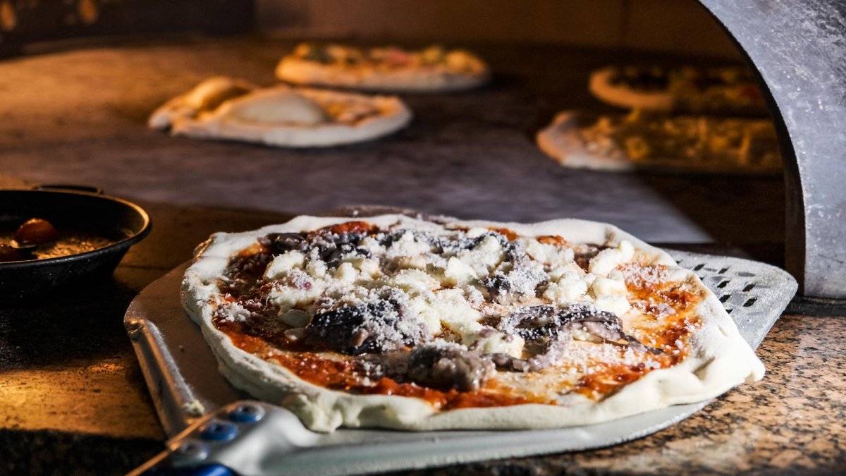 Entre los casi 5.000 establecimientos que ya lucen su pegatina amarilla hay planes para todos los gustos y propuestas culinarias para muy diferentes ocasiones