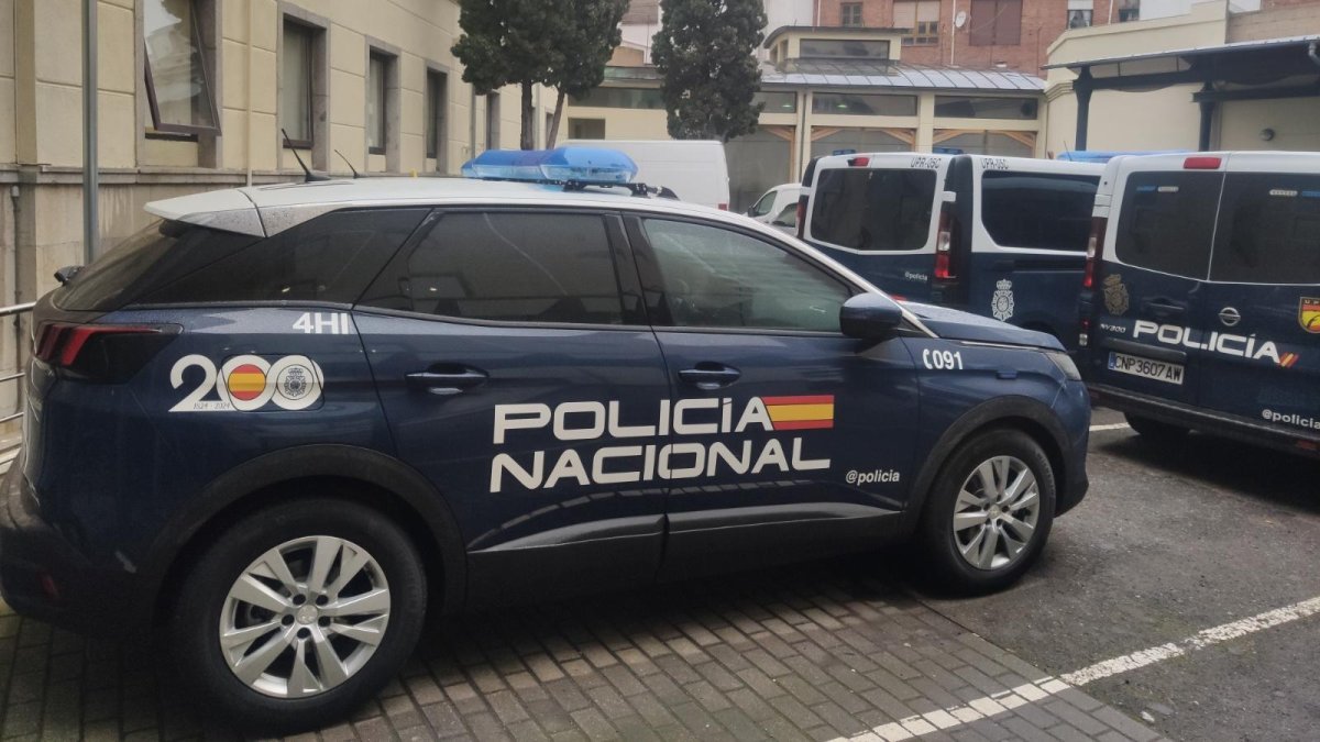 Vehículo de la Policía Nacional