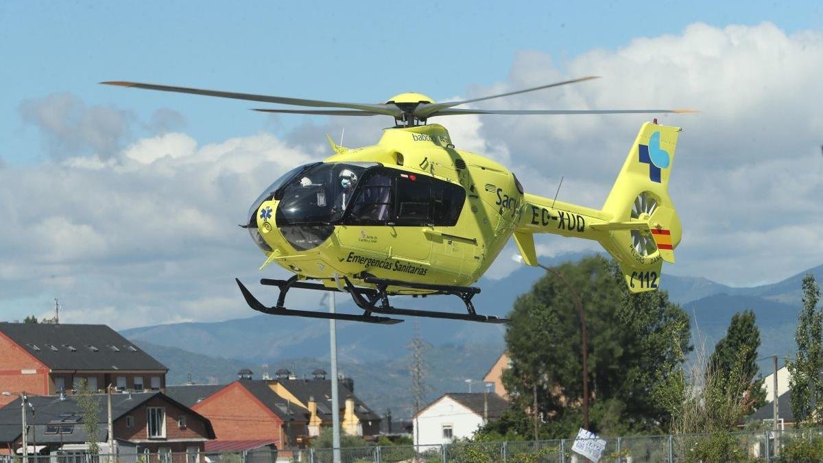Intervino un helicóptero medicalizado del 112 .