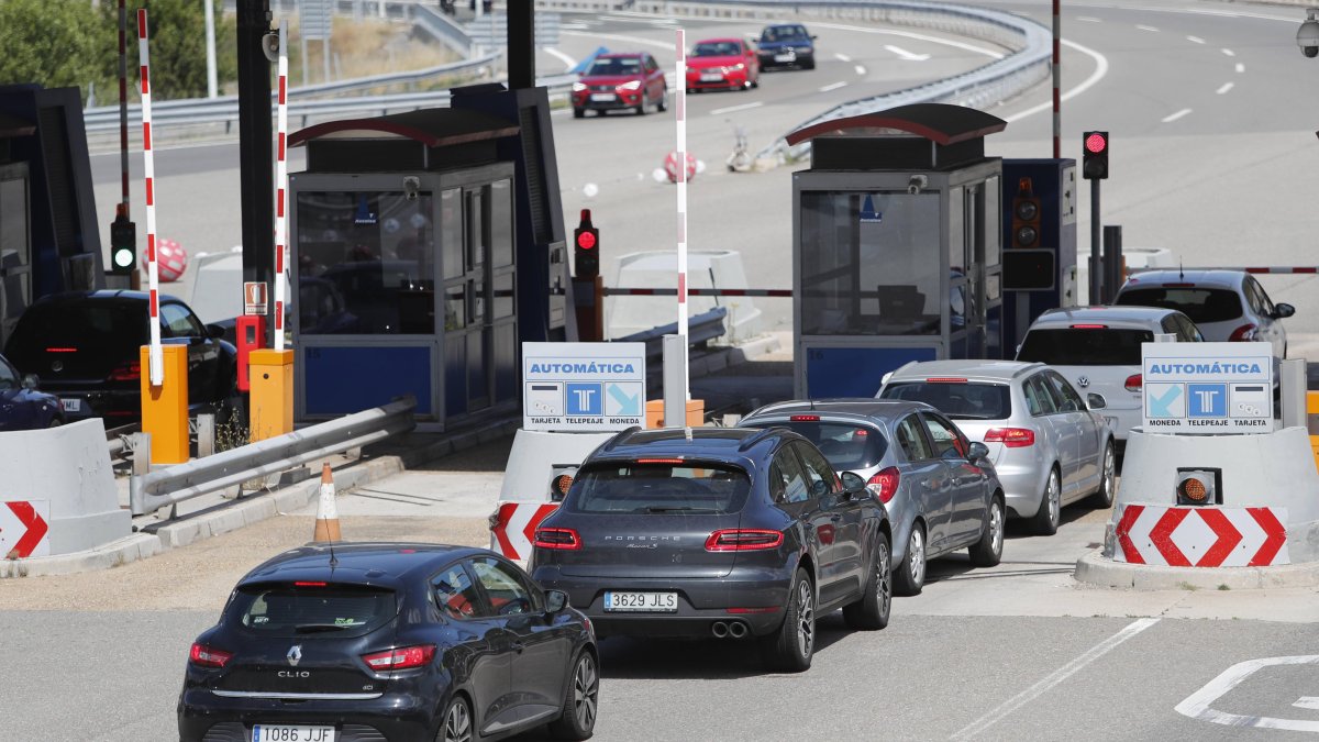 El peaje de la autopista León-Campomanes, en La Magdalena