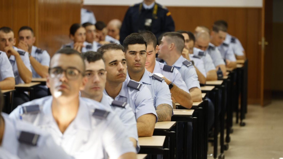 Acto de Apertura Oficial de la Academia Básica del Aire y del Espacio.