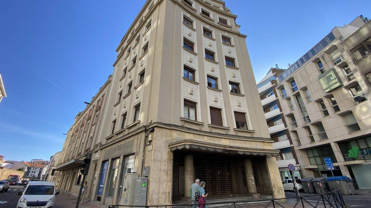 El 31 de este mes se cumplen 19 años del cierre del Teatro Emperador, que sigue esperando una restauración.