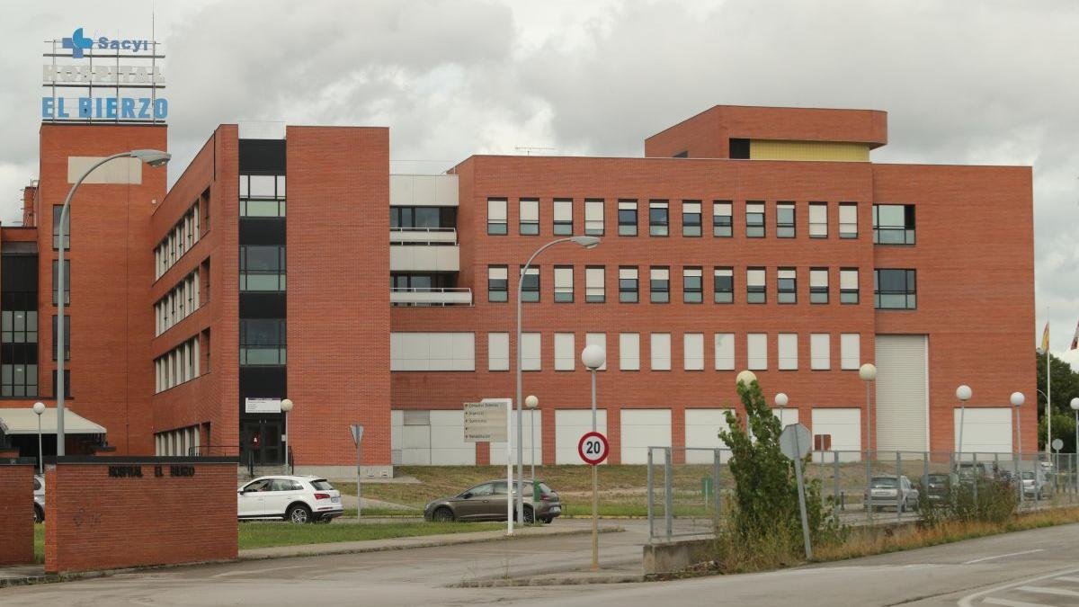 La agresión tuvo lugar en el Hospital El Bierzo.