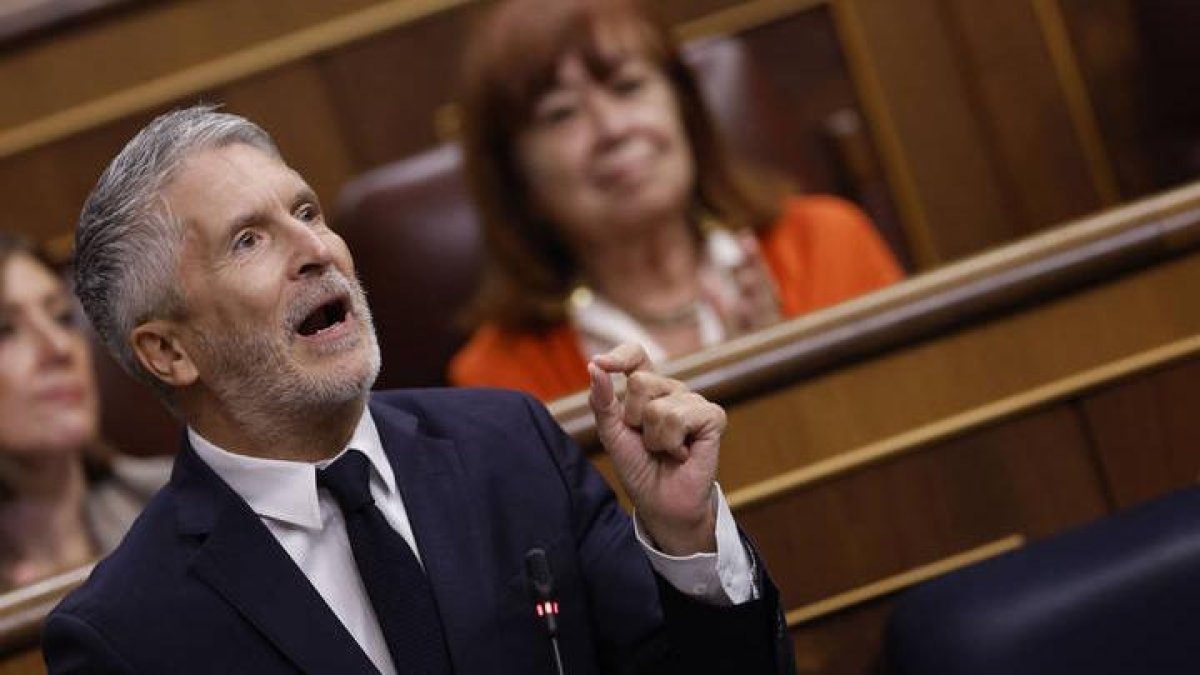El ministro de Interior, Fernando Grande Marlaska interviene en la sesión del control al ejecutivo celebrada este miércoles