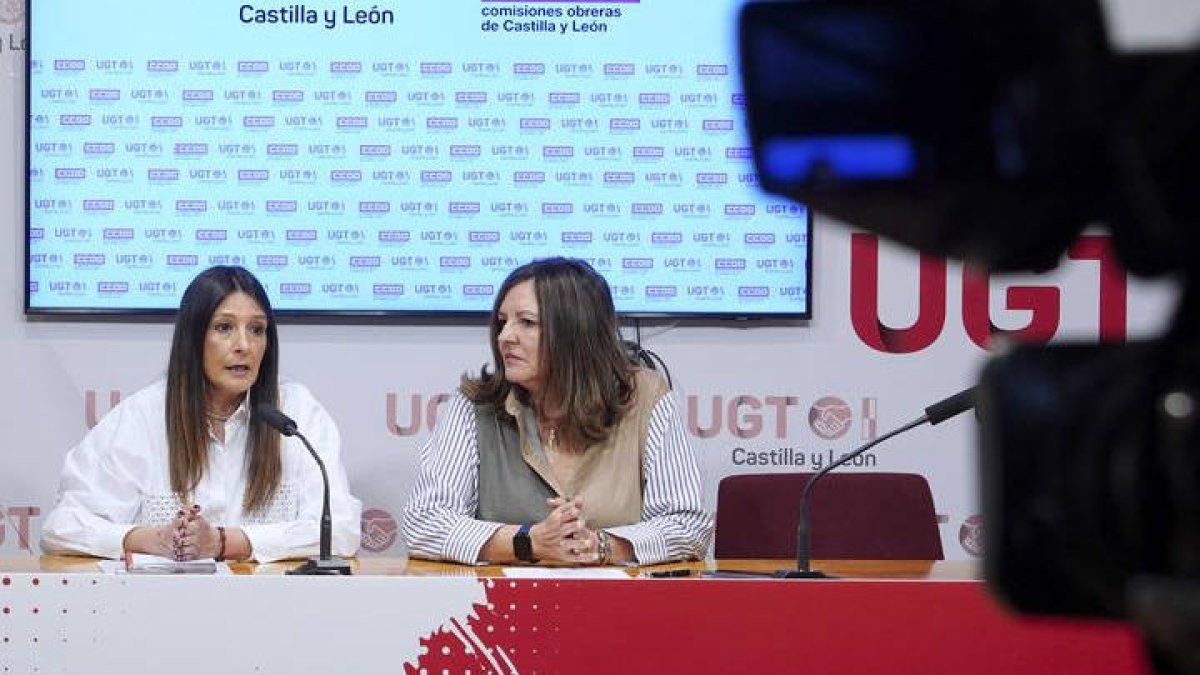 Victoria Zumalacárregui, a la derecha, en una imagen de archivo