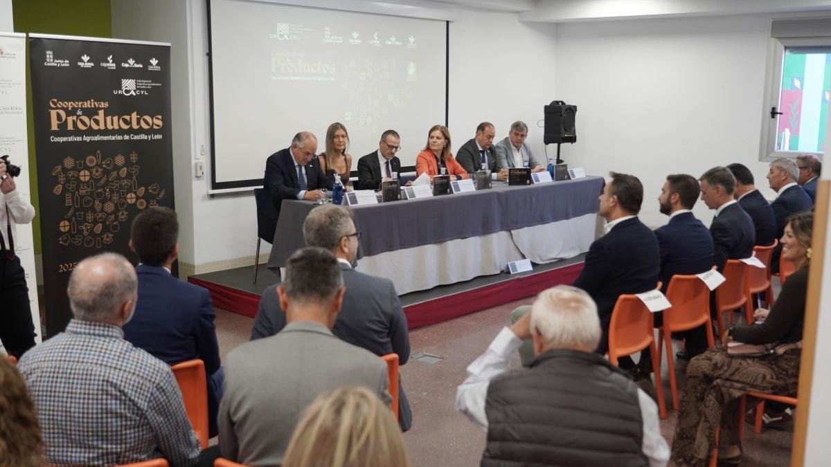 Un momento de la presentación del catálogo.