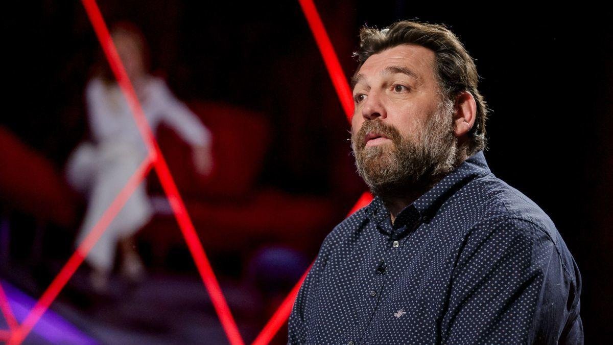 El artista Hovik Keuchkerian.