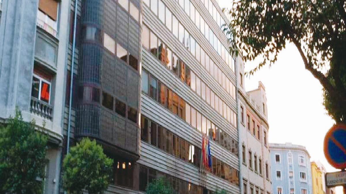 El inmueble está ubicado en Gran Vía de San Marcos 27.