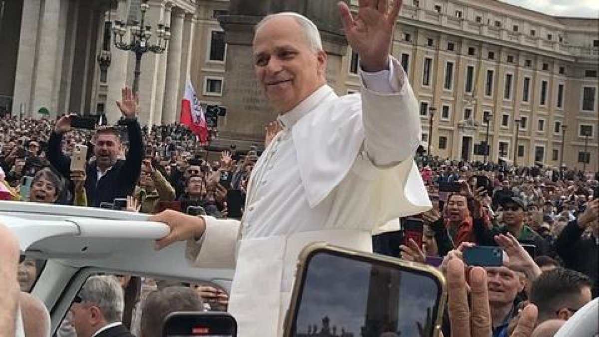 Peregrinación de la Cofradía Minerva y Veracruz a Roma por el año jubilar.