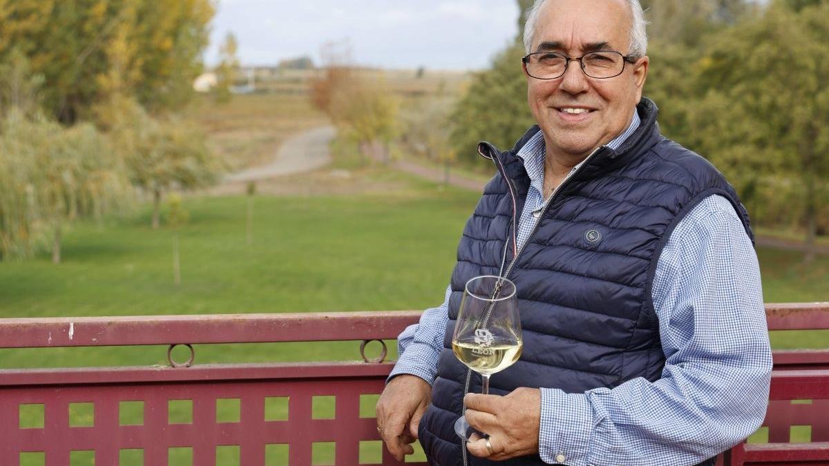 Francis Giganto recibió el pasado sábado el Premio Envero por sus más de cuatro décadas de trayectoria profesional.