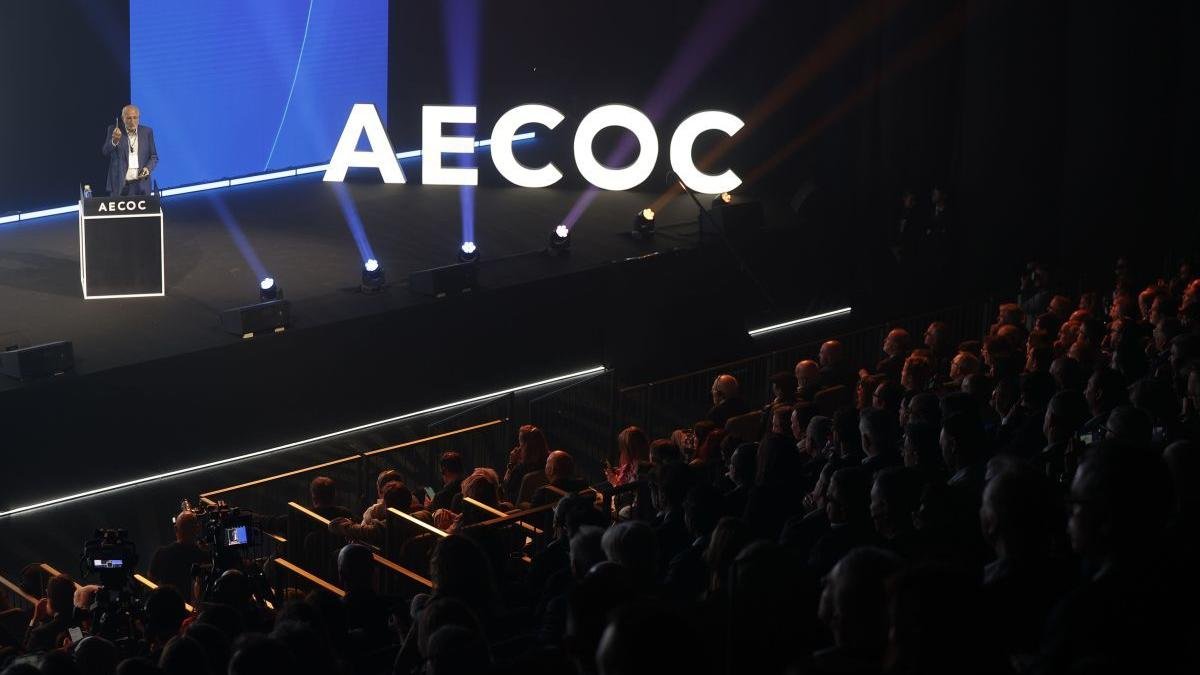 Juan Roig, dueño de Mercadona, interviene en el Congreso de Gran Consumo de Aecoc, ayer, en Valencia.