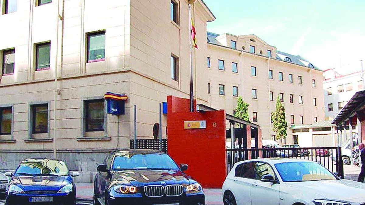 Vehículos incautados en la operación.