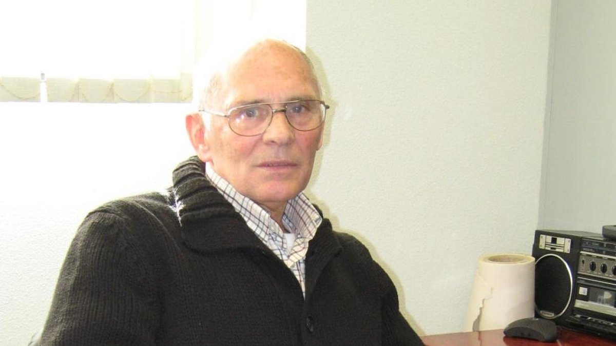 Carlos Jovellar, un apasionado del ciclismo, falleció este martes.