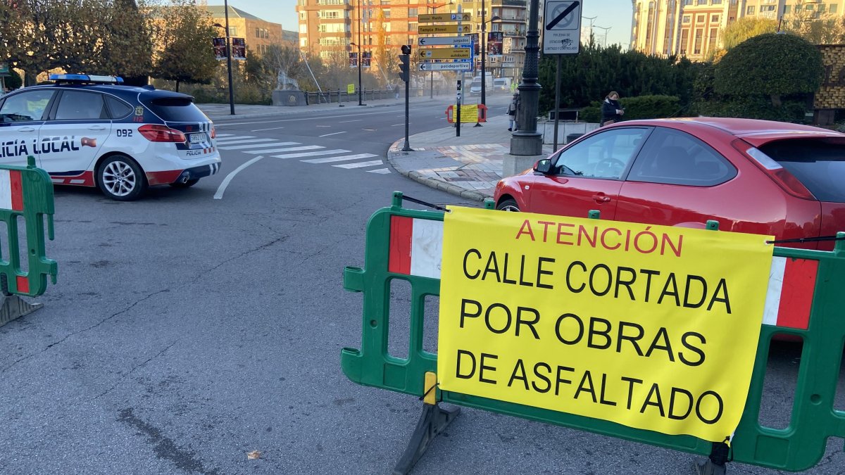Obras en el puente de los Leones.
