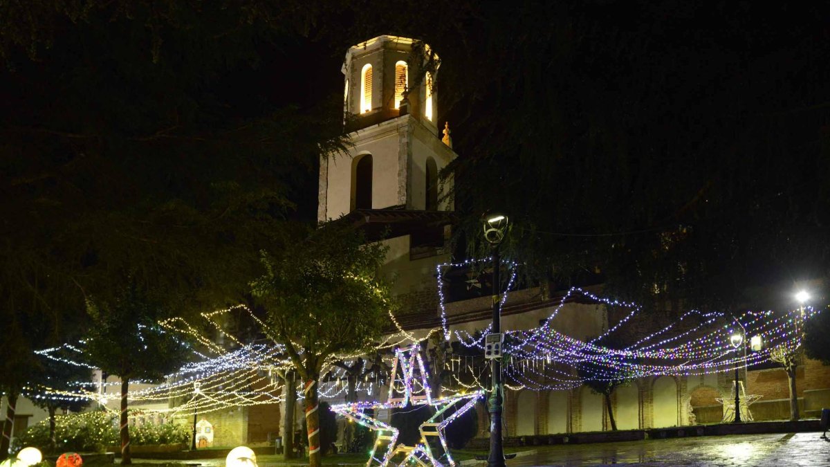 Luces navideñas en el barrio de San Benito de Sahagún