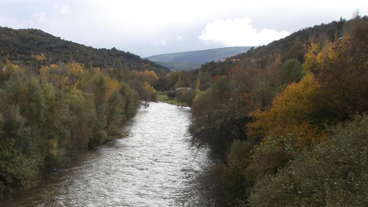 Alguna de las actividades se realizaban en el río Sil. L.DE LA MATA