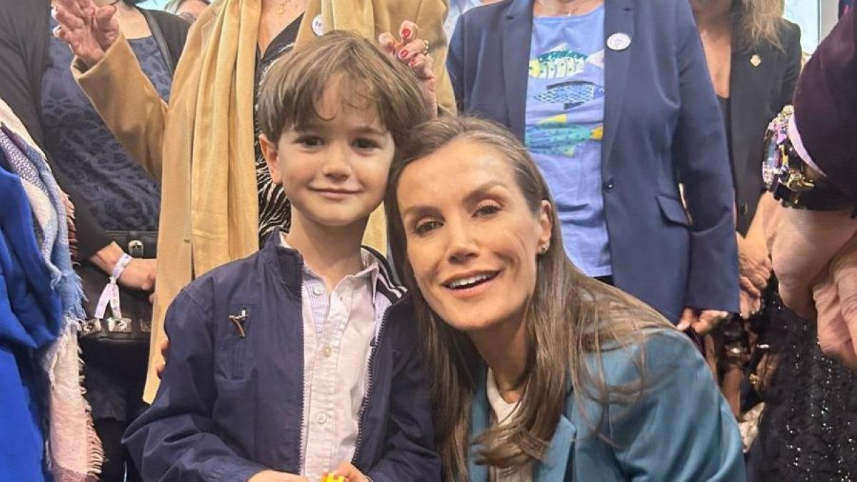 Darío, de La Pola de Gordón, con la reina Letizia.