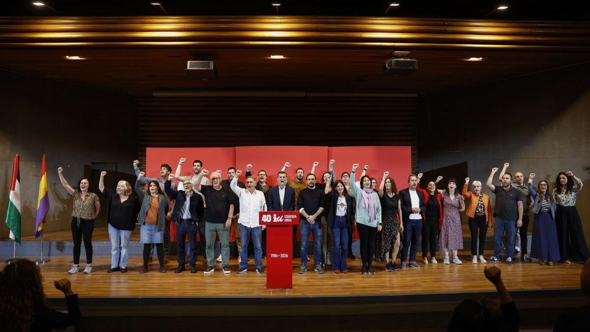Unida Antonio Maíllo encabeza un acto público por Izquierda Unida para conmemorar el 40 aniversario de su fundación.