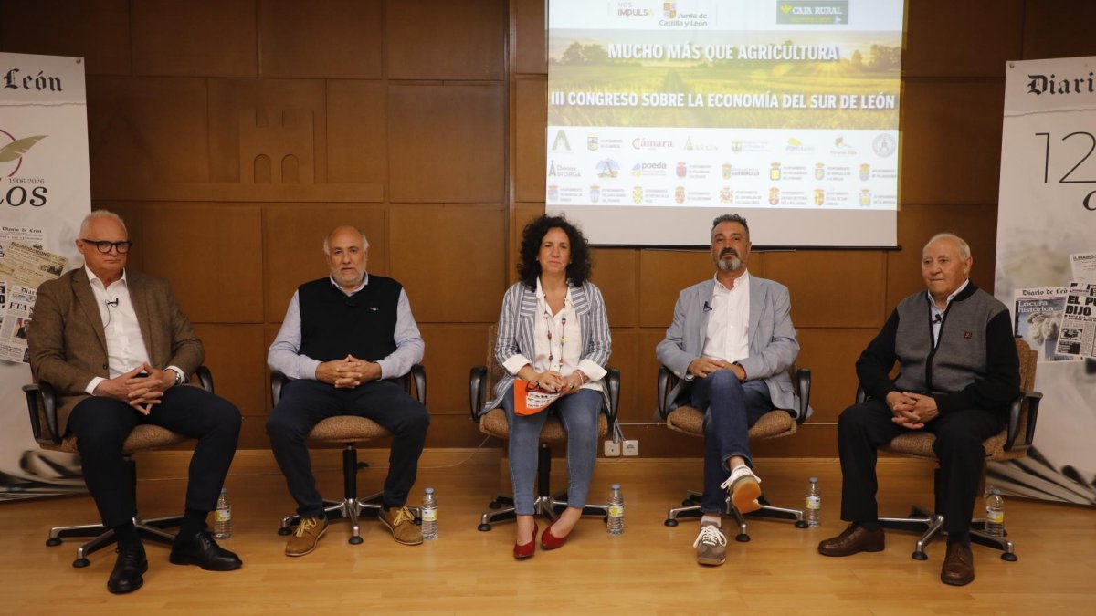 Eloy Bailez, Julio César Carnero, Ana Gil, Luis Javier Jáñez y Herminio Medina.