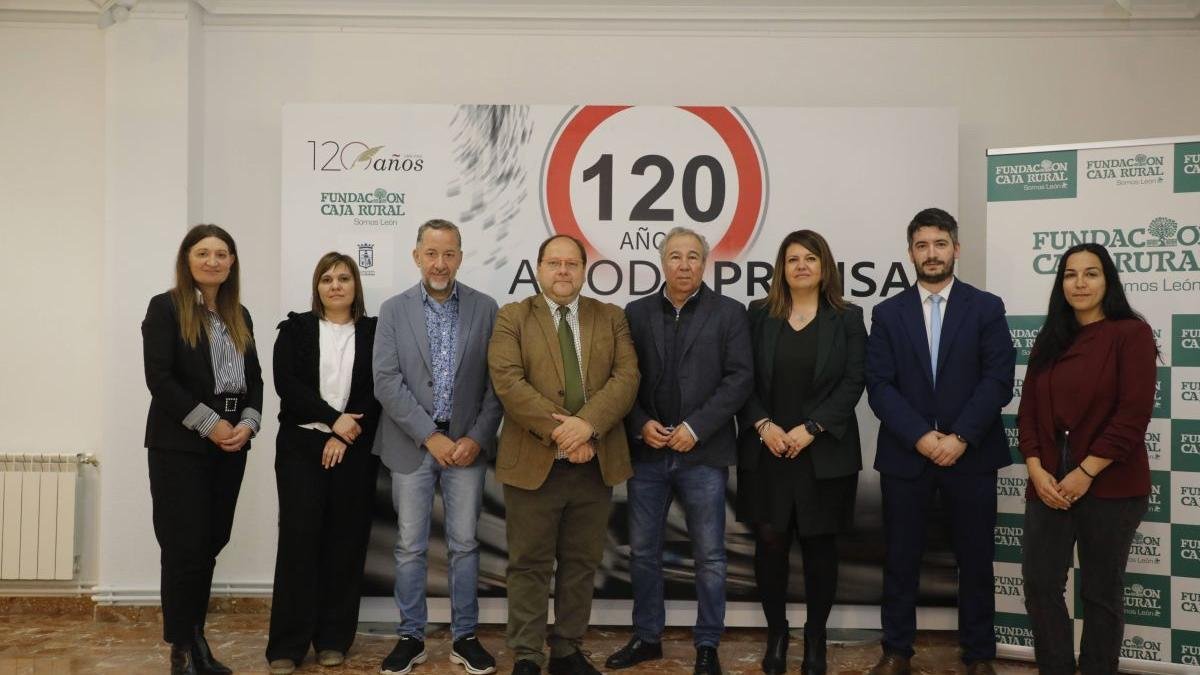 Elena Baílez, Eva del Río, Ramiro López, Javier Carrera, Joaquín S. Torné, Eva Pérez Gredilla, Iván Pérez Turrado y Silvia Cubría, en la inauguración.