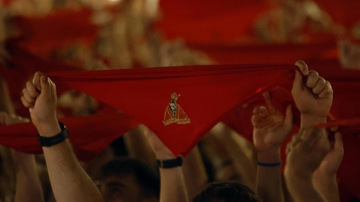 Pamplona se despide de las fiestas de San Fermín entonando el
