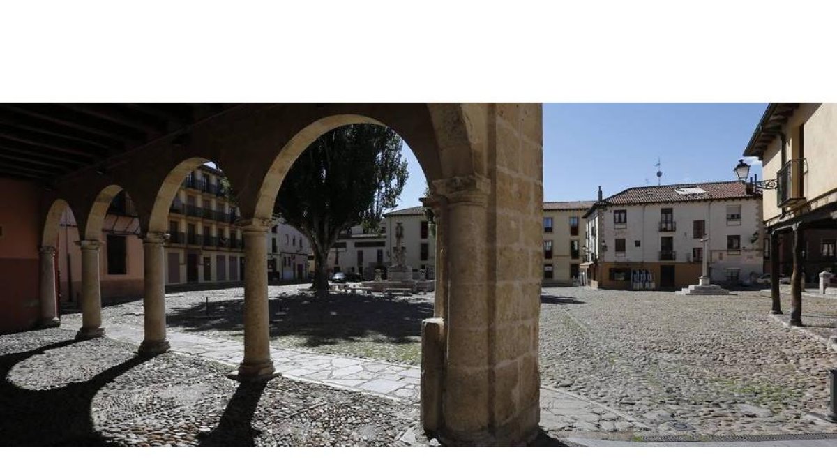 La plaza del Grano con su histórico empedrado