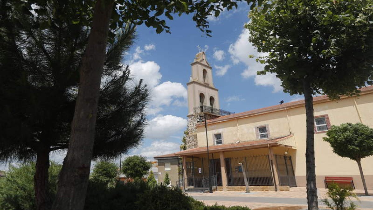 Iglesia de Laguna Dalga, donde se celebrarán los actos religiosos. JESÚS F. SALVADORES