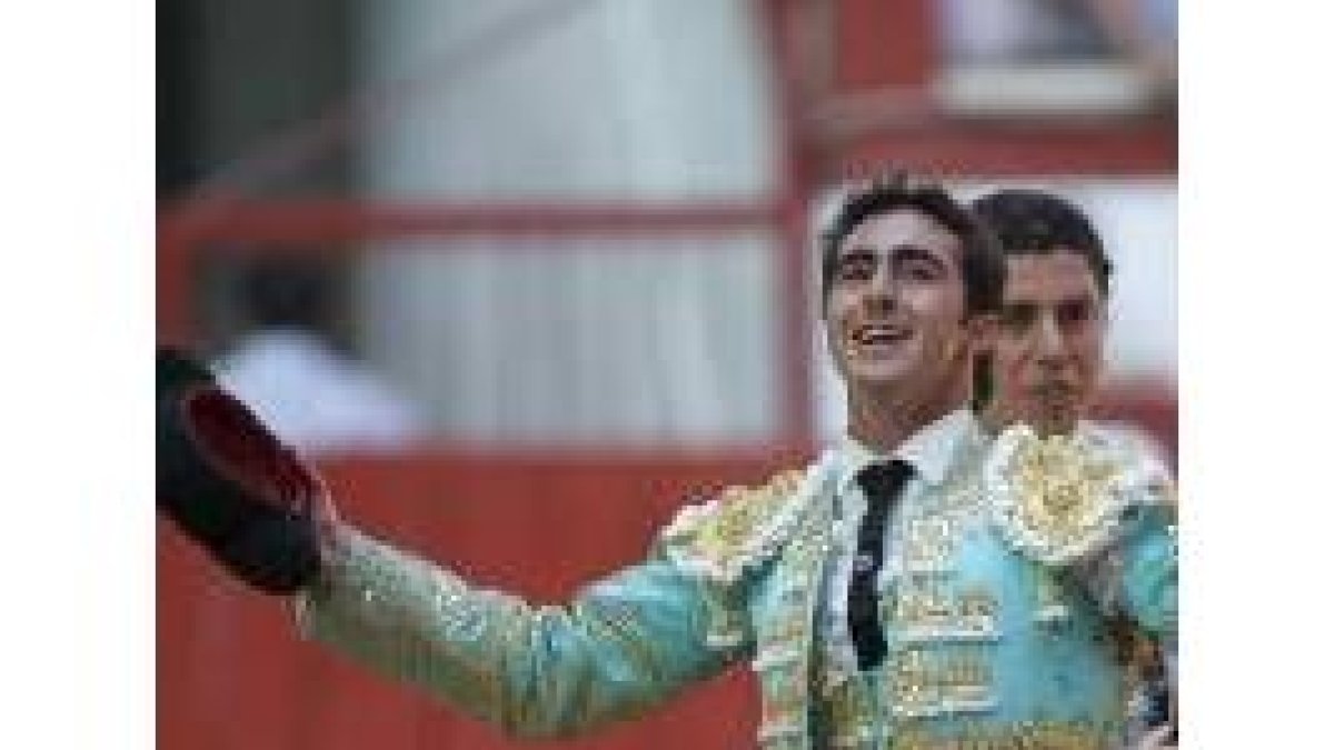 El Fandi, tras indultar un toro en el 2005