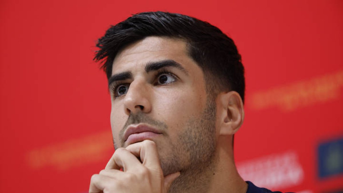 Marco Asensio, durante su rueda de prensa con España. JUANJO MARTÍN