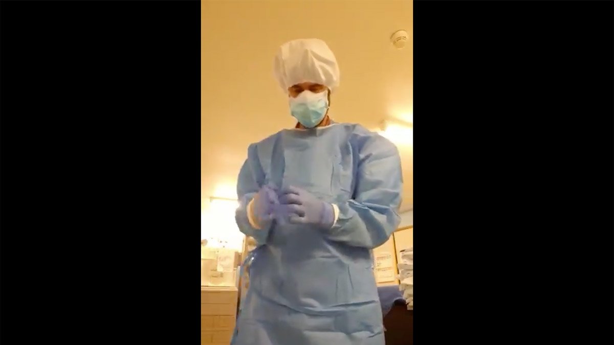 El vídeo viral de un médico y los EPIs que debes ver hasta el final