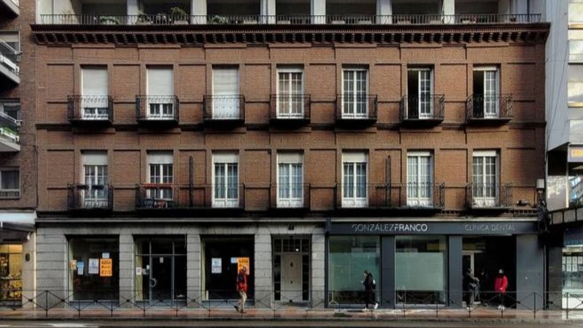Avenida Padre Isla, número 44. OVIDIO PRIETO