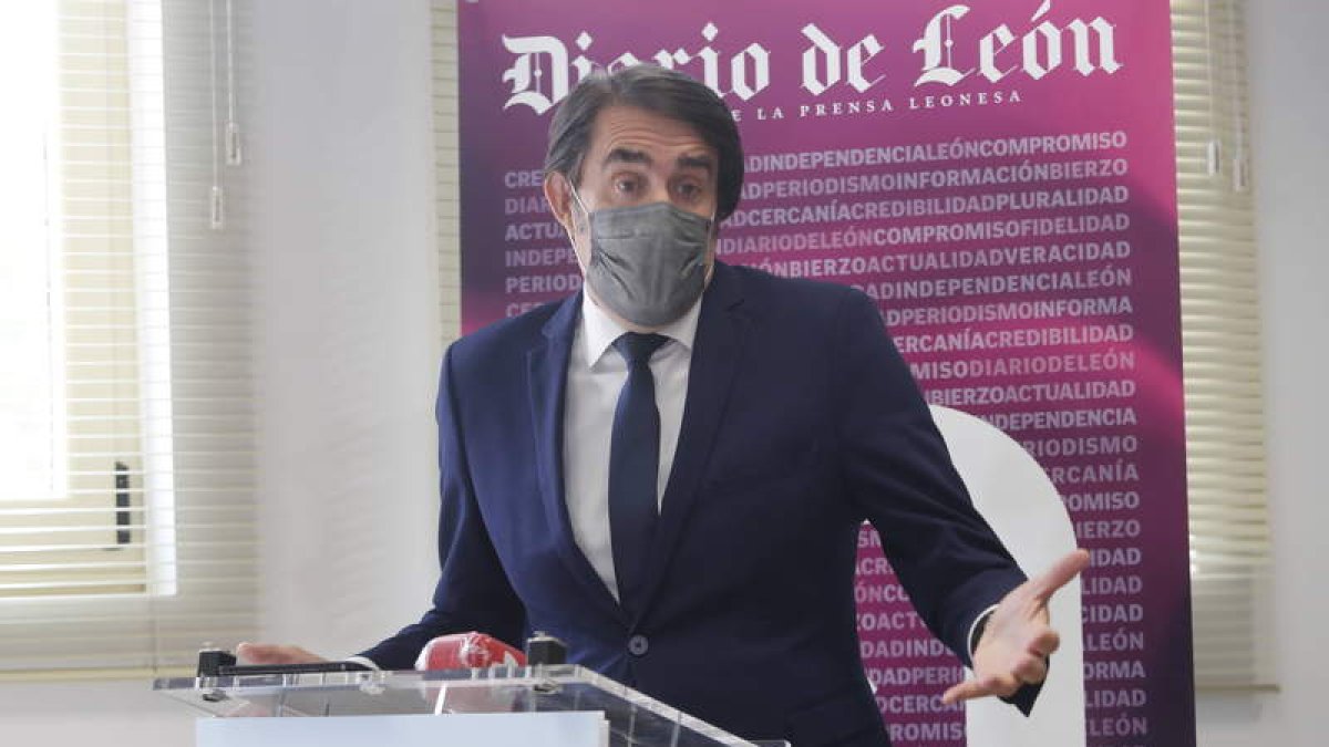 Suárez-Quiñones, ayer en Bercianos del Páramo. RAMIRO