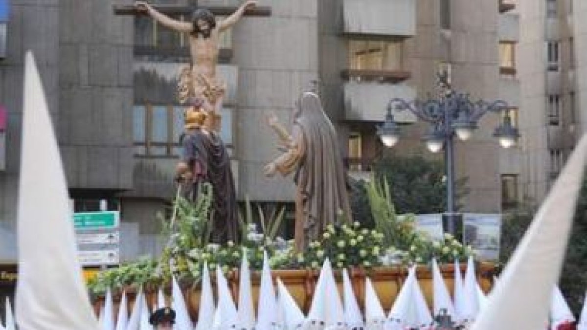 Procesión de las siete palabras, organizada por la Cofradía de las Siete Palabras.